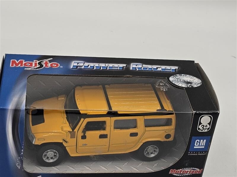 Maisto Power Racer Hummer Motorized Car Die Cast Metal Collection Vintage 2001