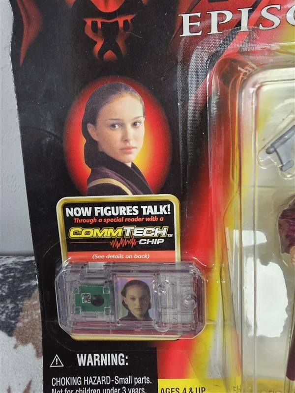 1998Queen Amidala (Naboo) with Blaster Pistols Star Wars Episode I Action Figure