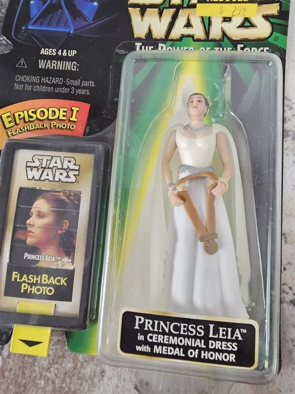 1998 Star Wars The Power Of The Force Princess Leia In Ceremonial Dress NEW