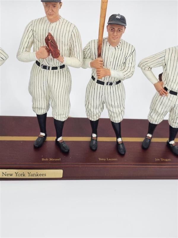 1927 NEW YORK Yankees Team Figurine Statue Set CMG 28” Long Babe Ruth