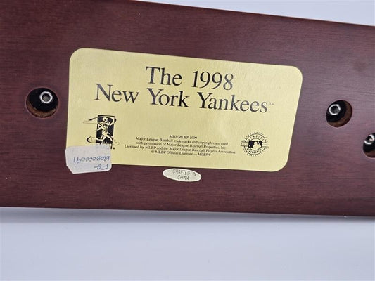 1998 NEW YORK Yankees Team Figurine Statue Set CMG 28” Long