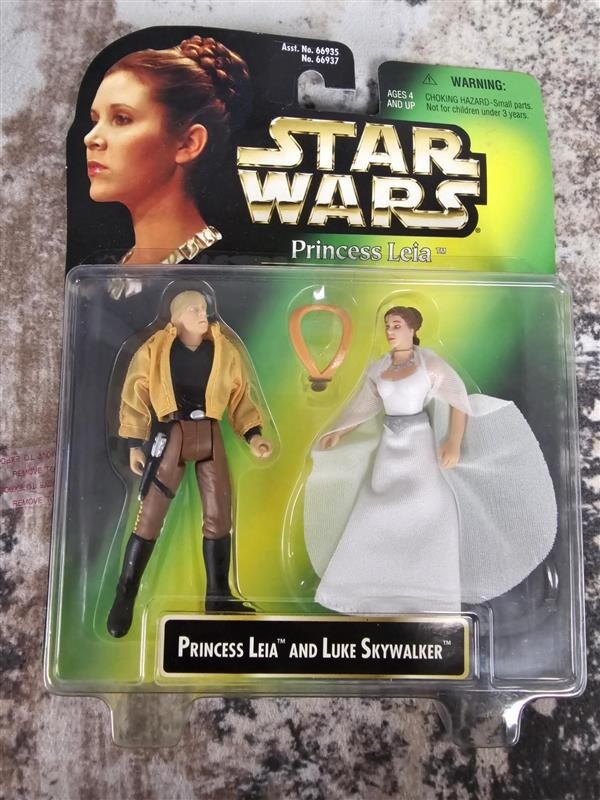1997 STAR WARS PRINCESS LEIA AND LUKE SKYWALKER ACTION FIGURES FACTORY SEALED