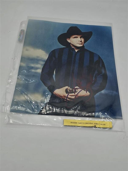 Garth Brooks Signed Cowboy Hat and Picture