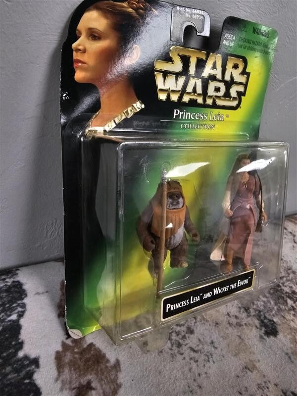 1997 Star Wars Princess Leia Collection Princess Leia and Wicket The Ewok