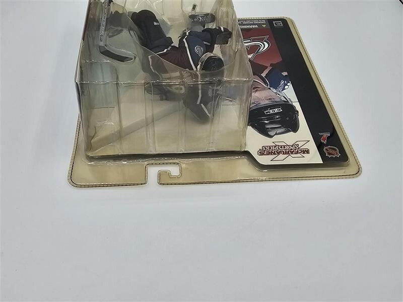 Joe Sakic (2002) McFarlane Sportspicks Hockey Action Figure Series 3 Avalanche
