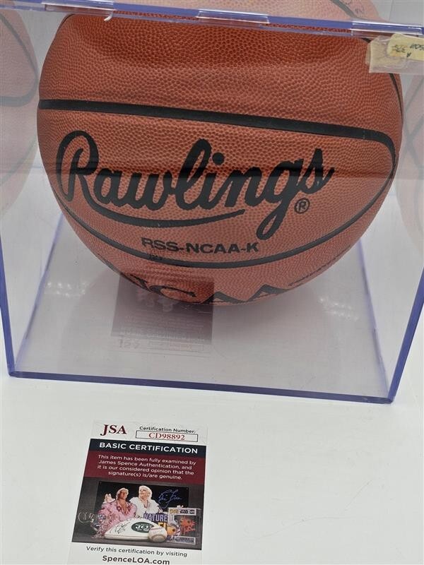 Los Angeles Lakers Earvin 'Magic Johnson Signed NBA Basketball COA