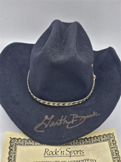 Garth Brooks Signed Cowboy Hat and Picture