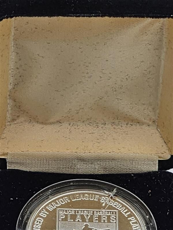 Barry Bonds The Highland Mint Silver Commemorative Coin .999