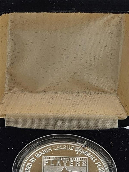 Barry Bonds The Highland Mint Silver Commemorative Coin .999