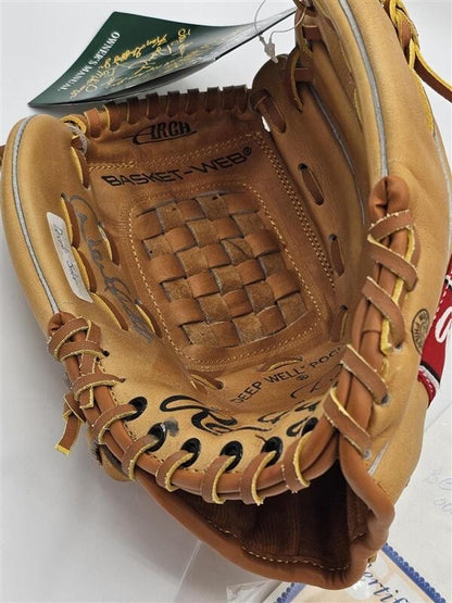 Derek Jeter signed signature model Rawlings ROY Baseball Glove w/Certificate