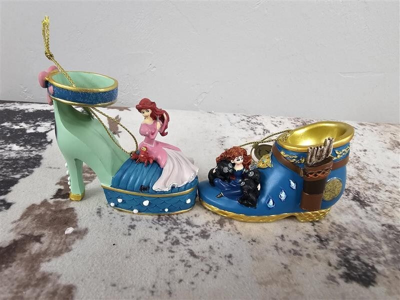 DISNEY BRADFORD EXCHANGE DISNEY ONCE UPON A SLIPPER Ariel & Merida Shoe Ornament