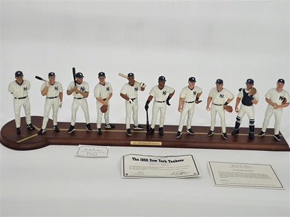 1998 NEW YORK Yankees Team Figurine Statue Set CMG 28” Long