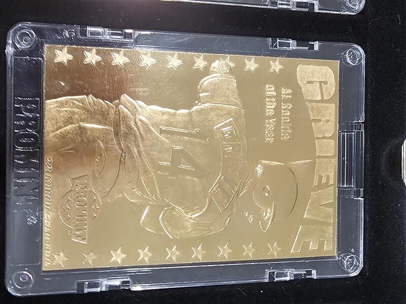 24 Karat Gold Card Collector Series 8 Cards - Thomas, Glavine, Grieve, etc.