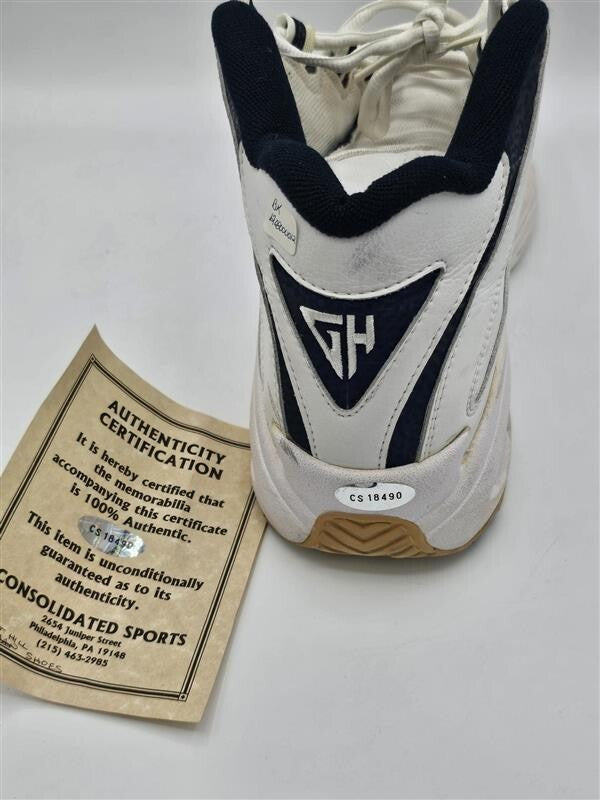 GRANT HILL #33 SIGNED PISTONS FILA BASKETBALL SHOES COA