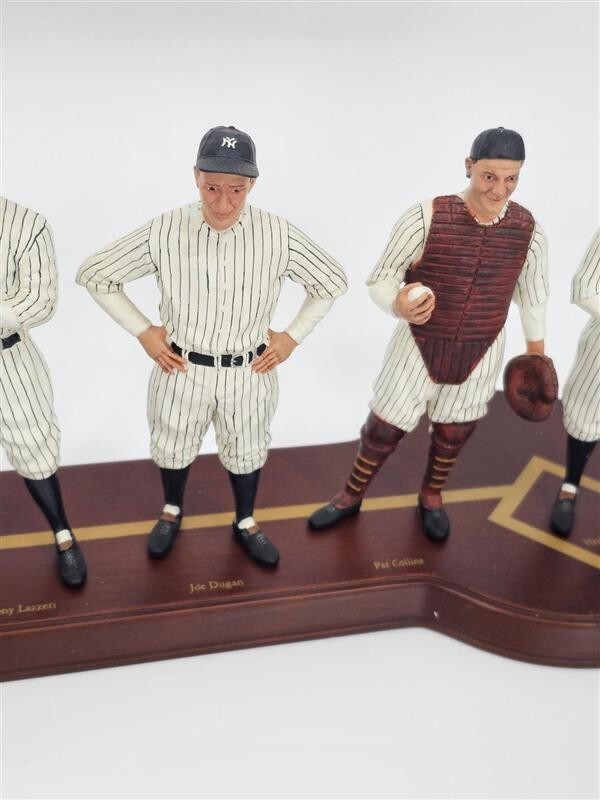 1927 NEW YORK Yankees Team Figurine Statue Set CMG 28” Long Babe Ruth