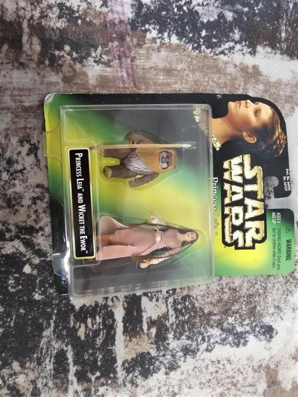 1997 Star Wars Princess Leia Collection Princess Leia and Wicket The Ewok