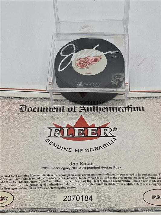 JOE KOCUR Signed Detroit Red Wings Puck - Fleer - 2070184