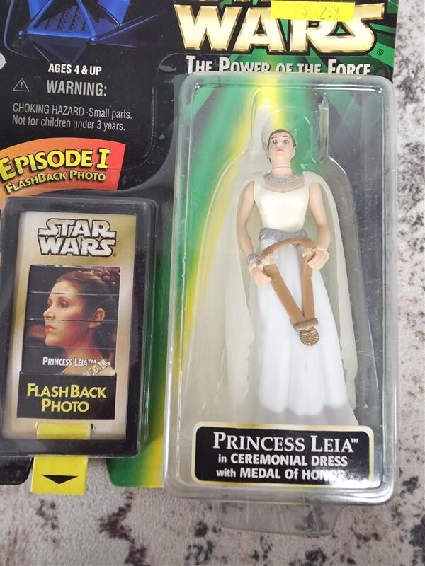 1998 Star Wars The Power Of The Force Princess Leia In Ceremonial Dress NEW
