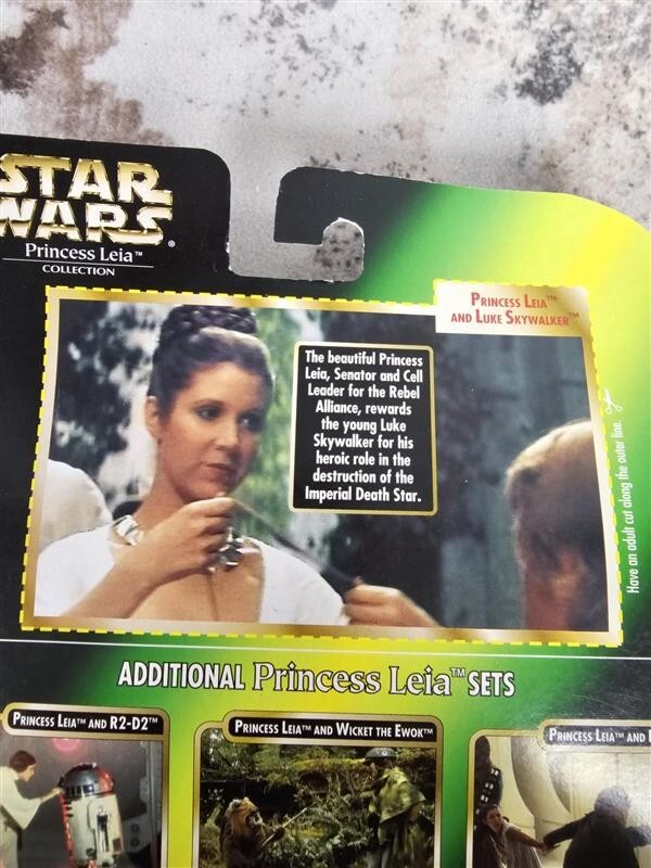 1997 STAR WARS PRINCESS LEIA AND LUKE SKYWALKER ACTION FIGURES FACTORY SEALED