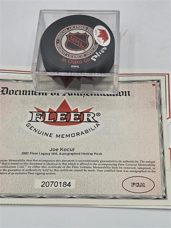 JOE KOCUR Signed Detroit Red Wings Puck - Fleer - 2070184