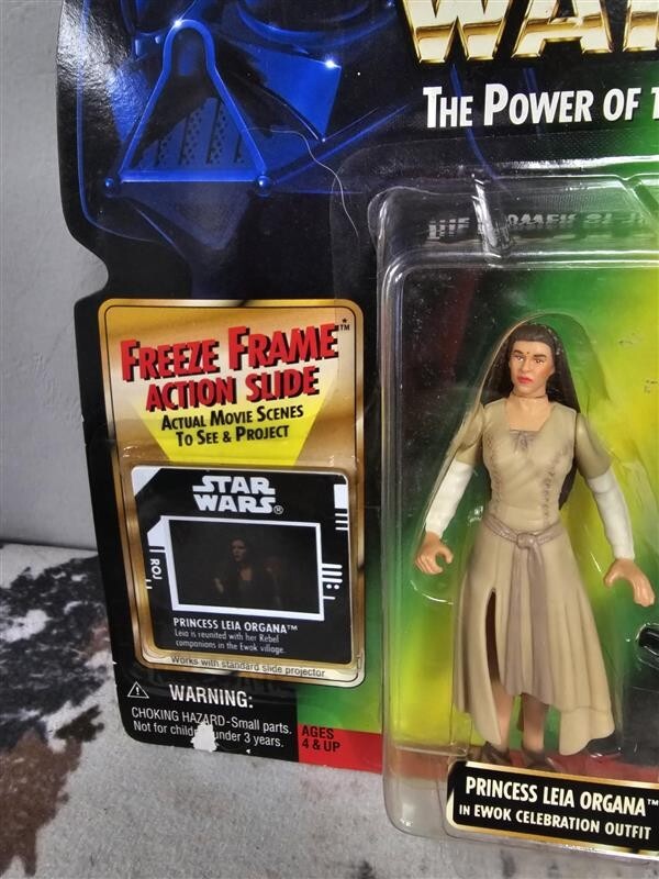 1997 Kenner Star Wars Princess Leia Organa In Ewok Celebration Outfit