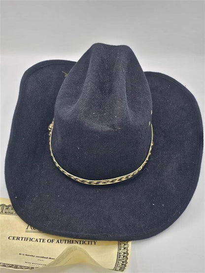 Garth Brooks Signed Cowboy Hat and Picture