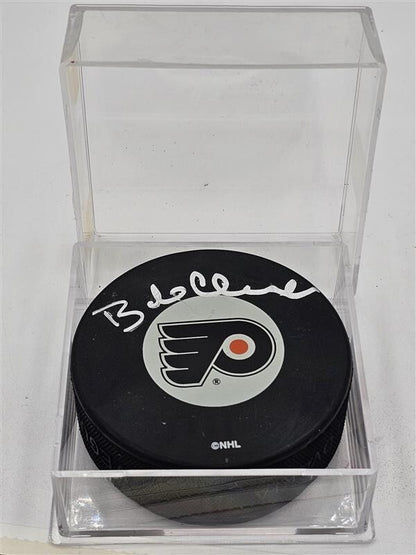 Bobby Clarke Signed Philadelphia Flyers Official Game Puck - Fleer -2075671