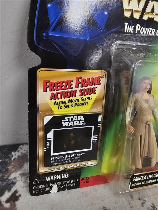 1997 Kenner Star Wars Princess Leia Organa In Ewok Celebration Outfit