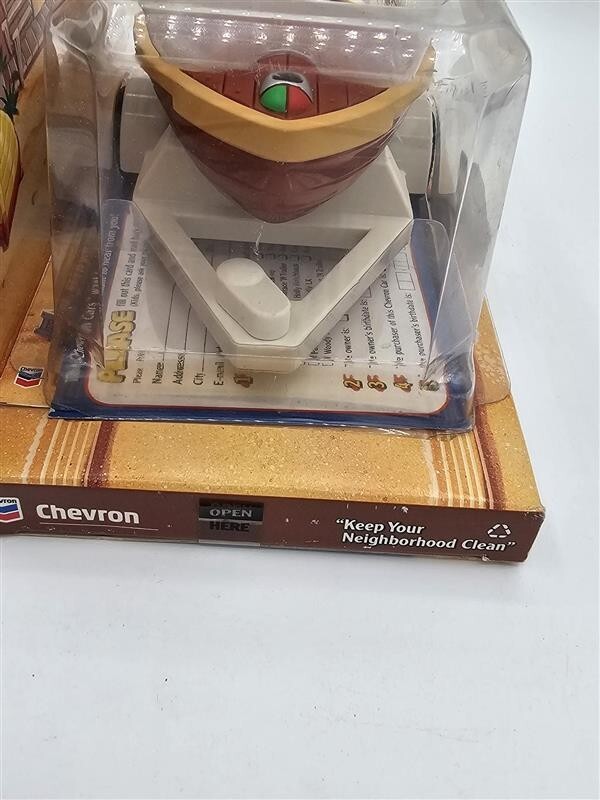 1999 Chevron Cars C C Boat 'N Trailer set