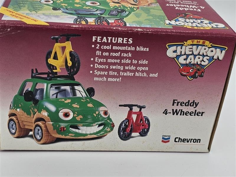 1996 The Chevron Cars - Freddy 4-Wheeler with 2 Mountain Bikes - New in Box!