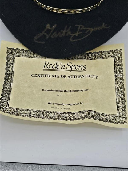 Garth Brooks Signed Cowboy Hat and Picture
