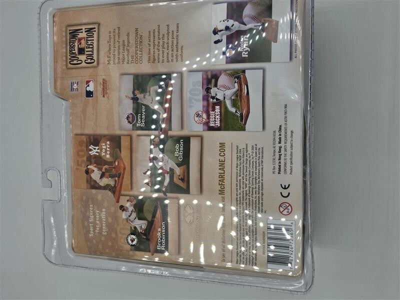 2004 MCFARLANE COOPERSTOWN COLLECTION SERIES 1 BROOKS ROBINSON ACTION FIGURE NEW